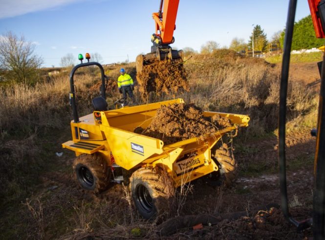 6-Tonne-Front-Tip-Action-020-880x650